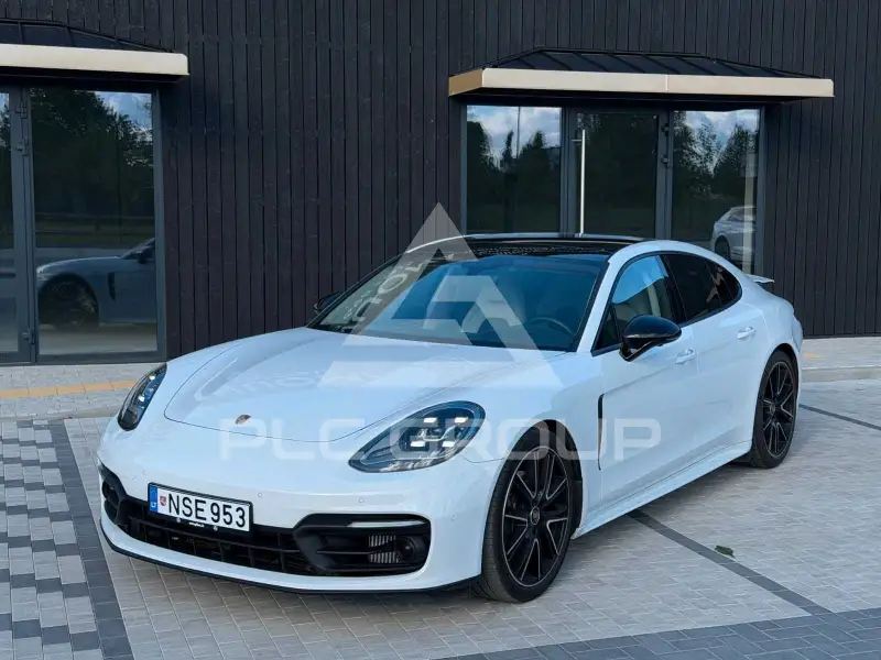 2021 Porsche Panamera
