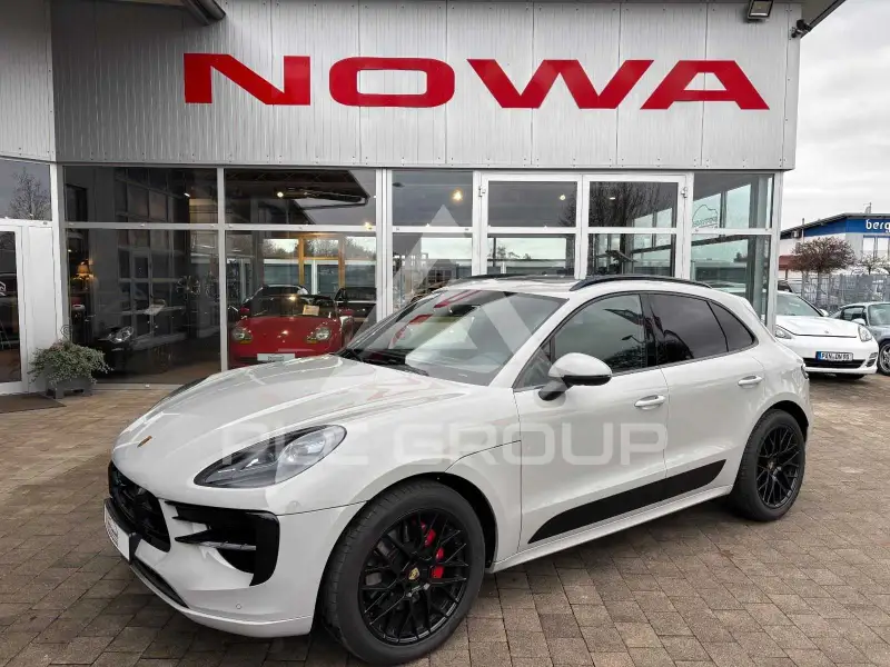 2021 Porsche MACAN