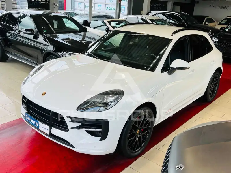 2021 Porsche MACAN