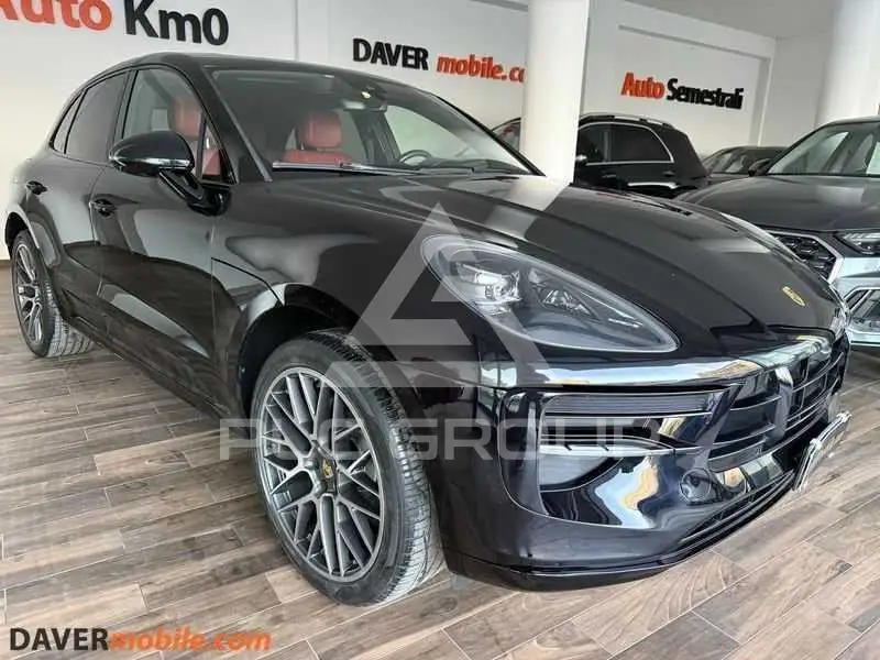 2021 Porsche MACAN