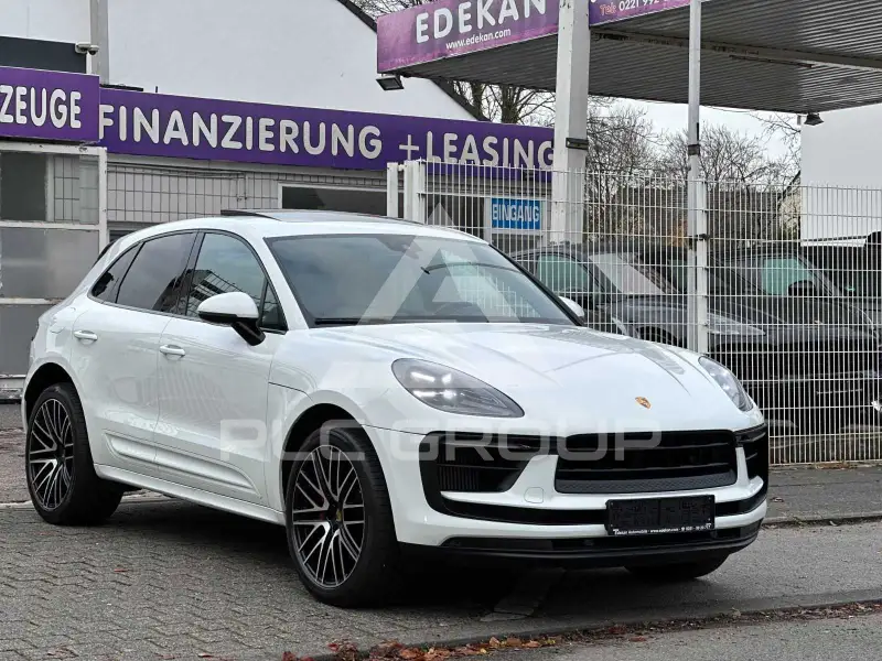 2021 Porsche MACAN