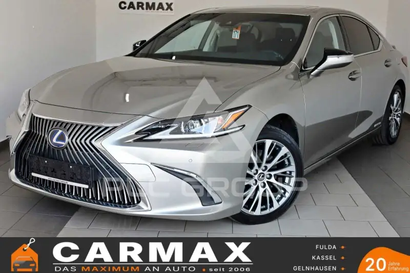 2021 Lexus ES300