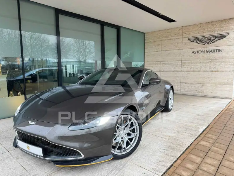 2021 Aston Martin V8