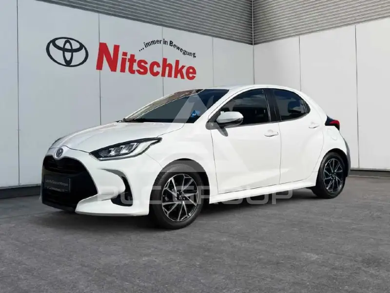 2021 Toyota YARIS