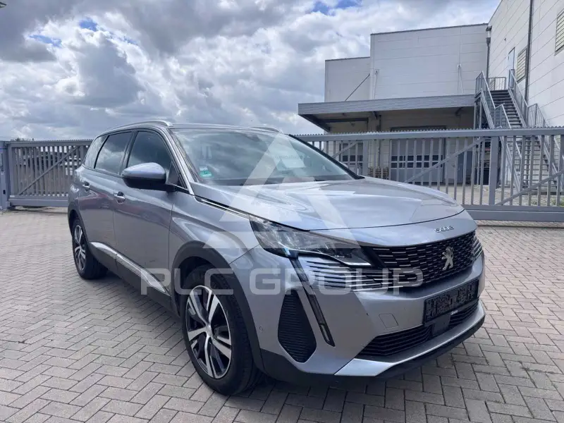 2021 Peugeot 5008