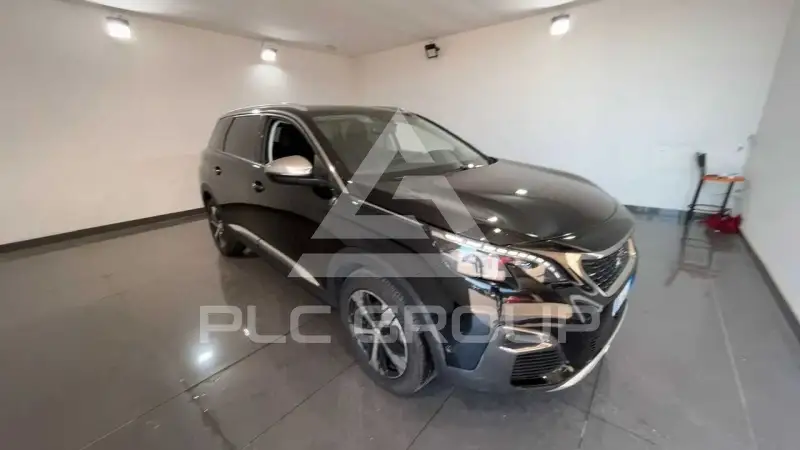 2021 Peugeot 5008
