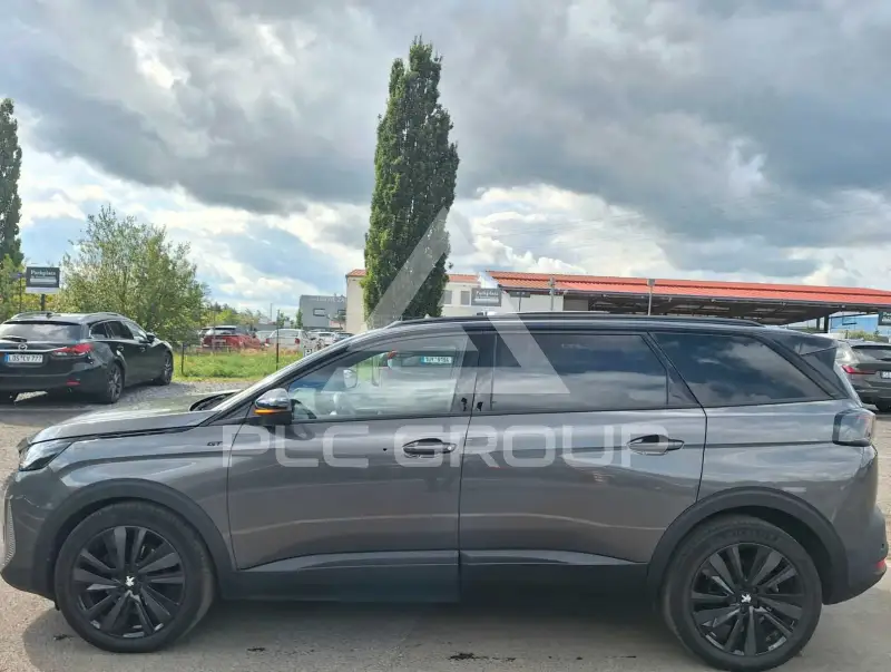 2021 Peugeot 5008