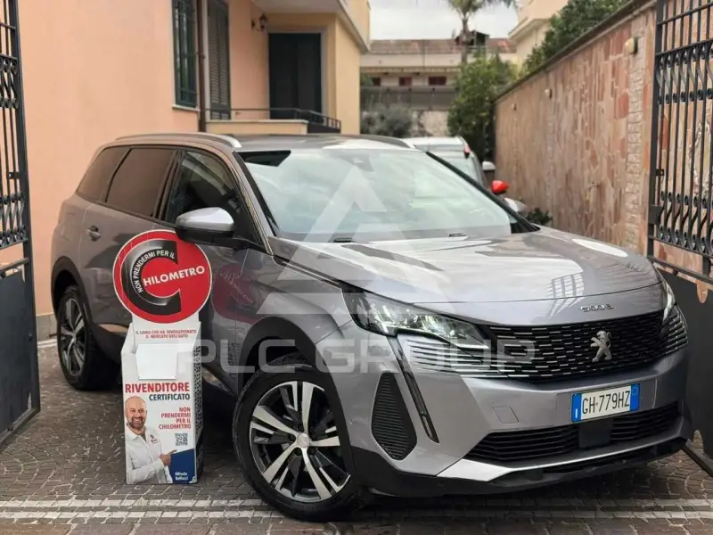 2021 Peugeot 5008