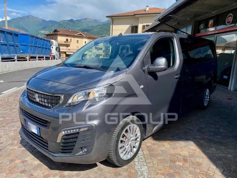 2021 Peugeot Traveller
