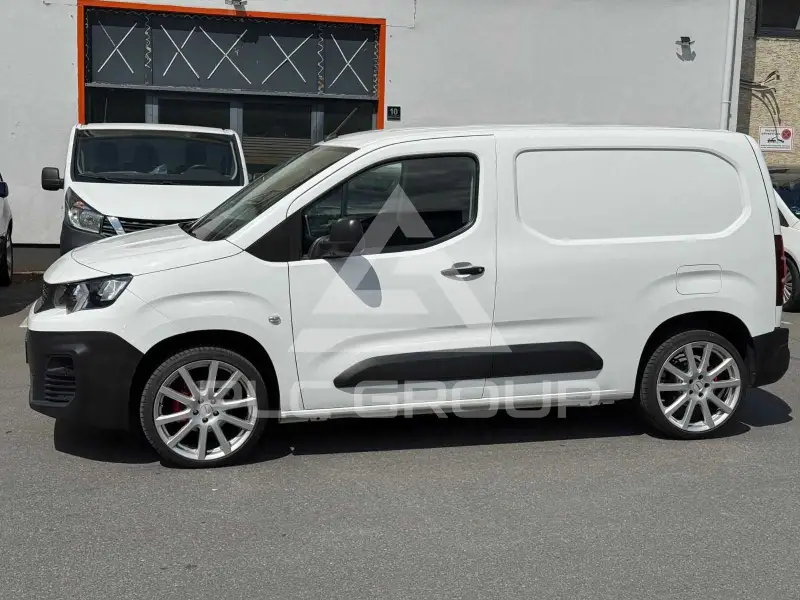 2021 Peugeot Partner
