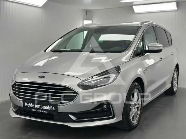 2021 Ford S-Max