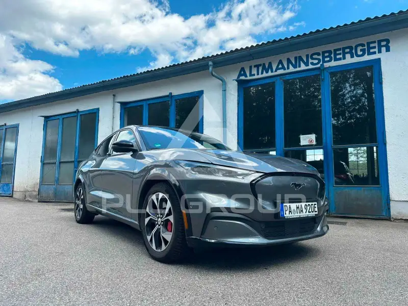 2021 Ford MUSTANG