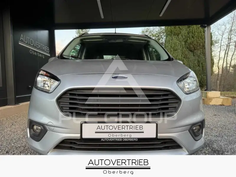 2021 Ford Tourneo