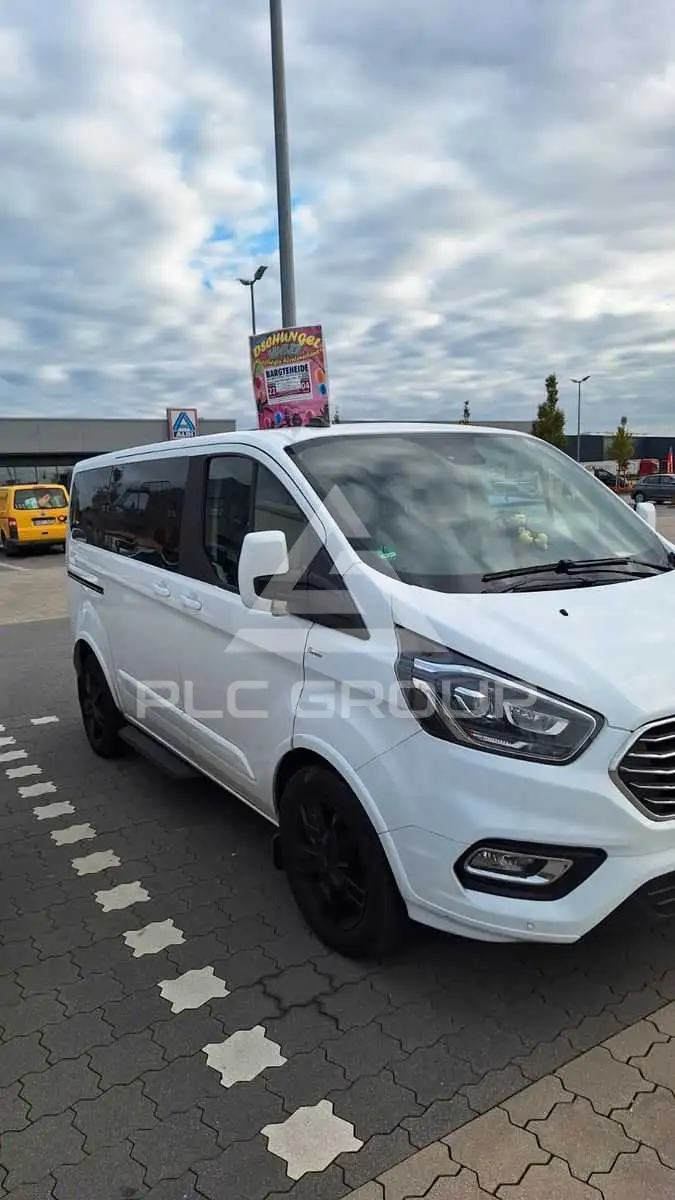 2021 Ford Tourneo