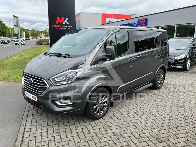 2021 Ford Tourneo