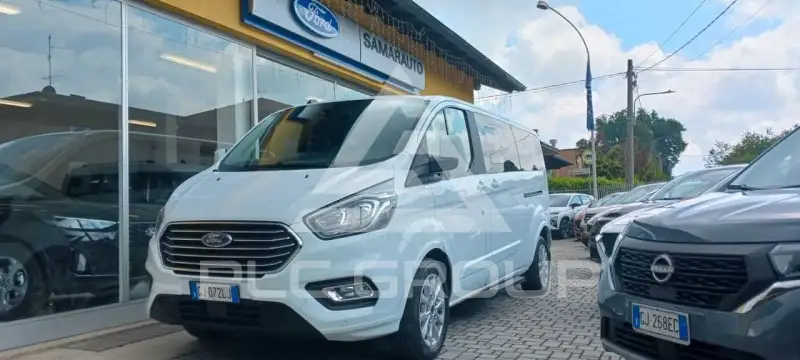 2021 Ford Tourneo