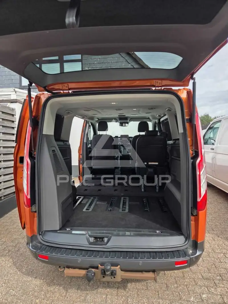 2021 Ford Tourneo