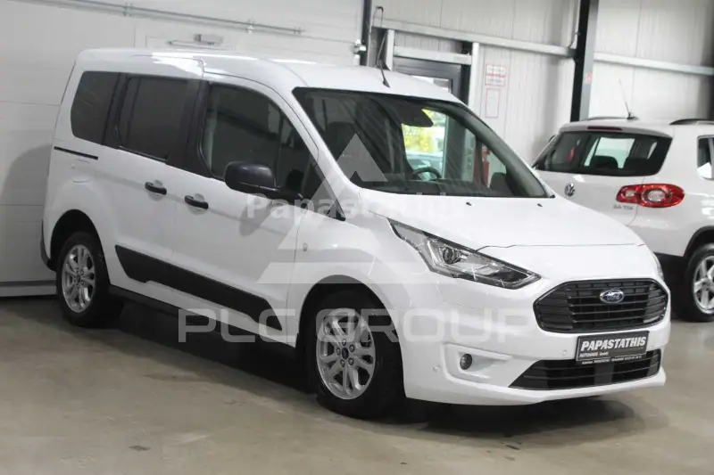 2021 Ford Tourneo