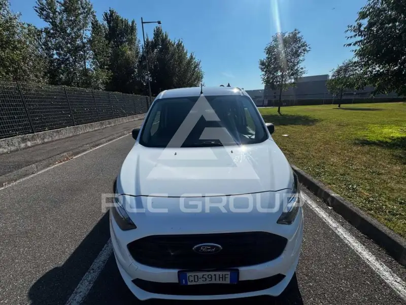 2021 Ford Tourneo