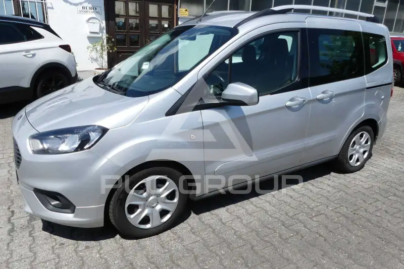 2021 Ford Tourneo