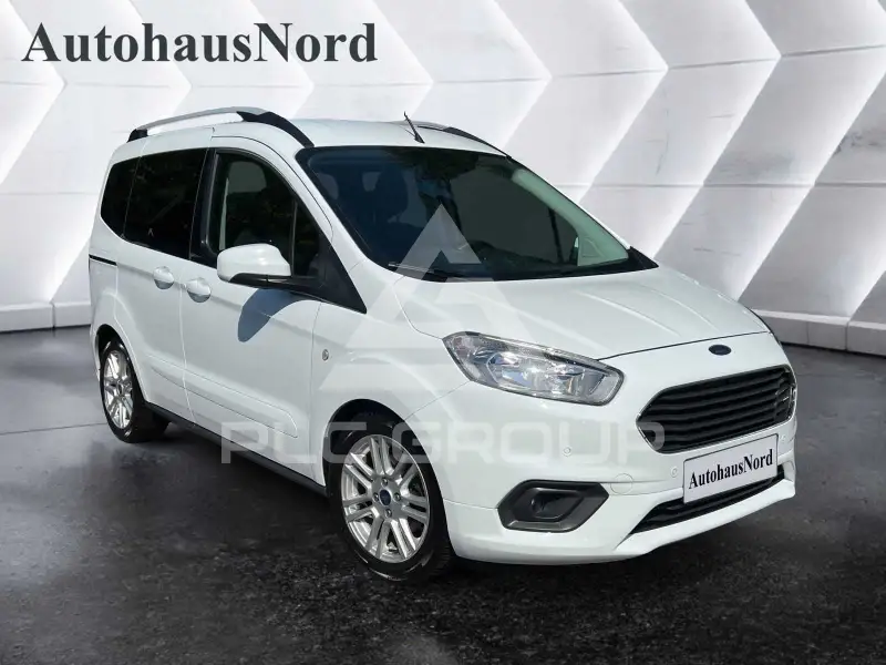 2021 Ford Tourneo