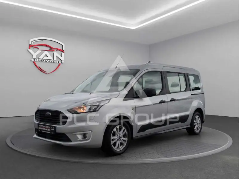 2021 Ford Tourneo