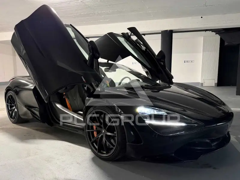 2021 McLaren 720S