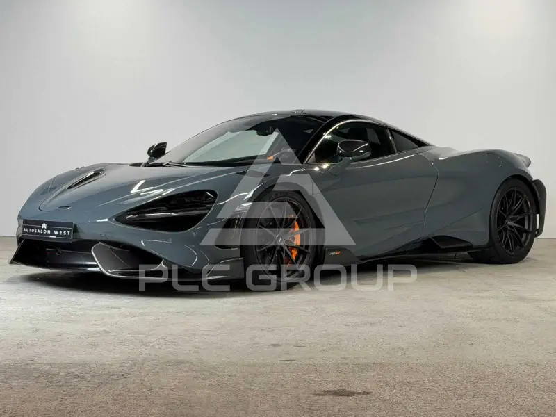 2021 McLaren 765