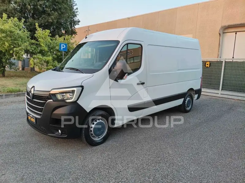 2021 Renault Master