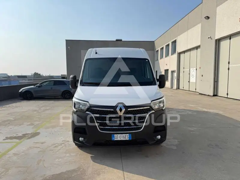 2021 Renault Master