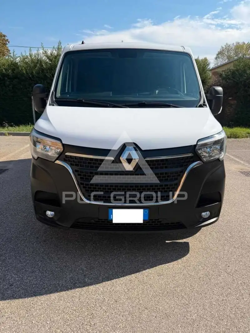 2021 Renault Master