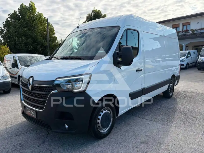 2021 Renault Master