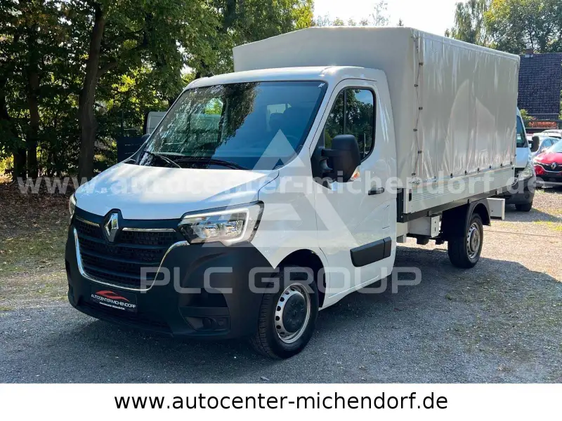 2021 Renault Master