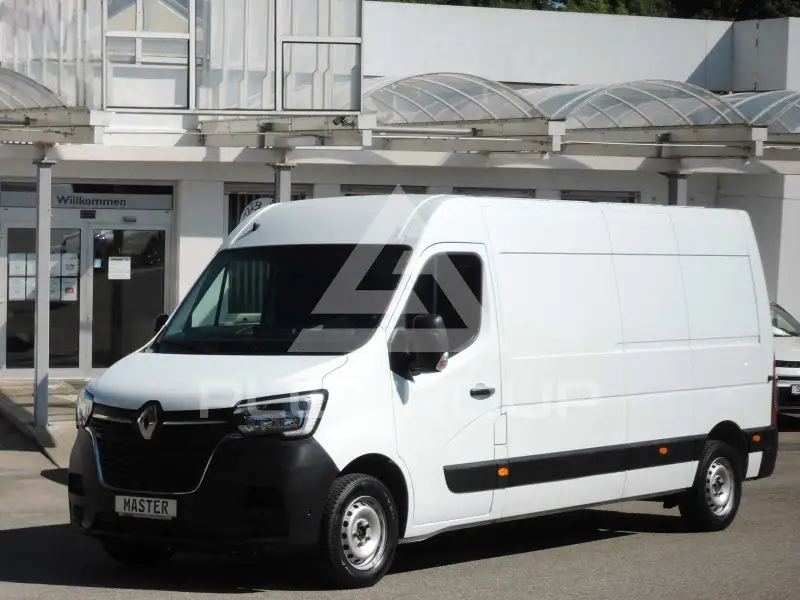 2021 Renault Master