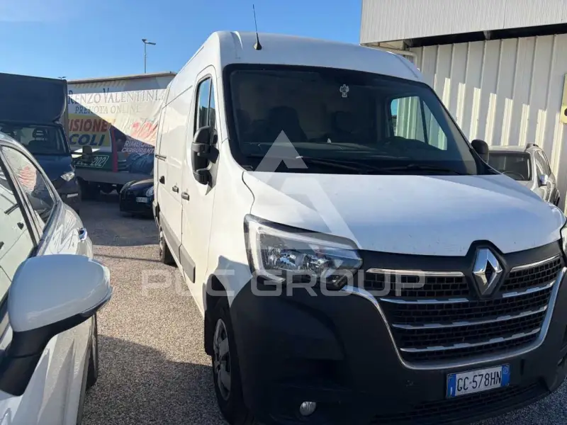 2021 Renault Master