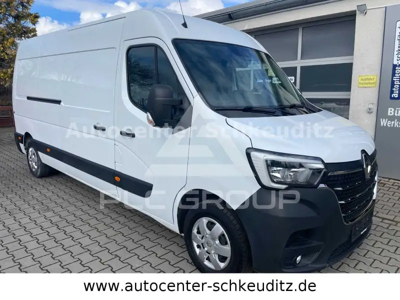 2021 Renault Master