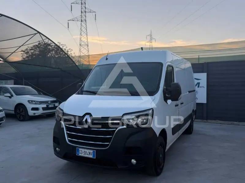 2021 Renault Master