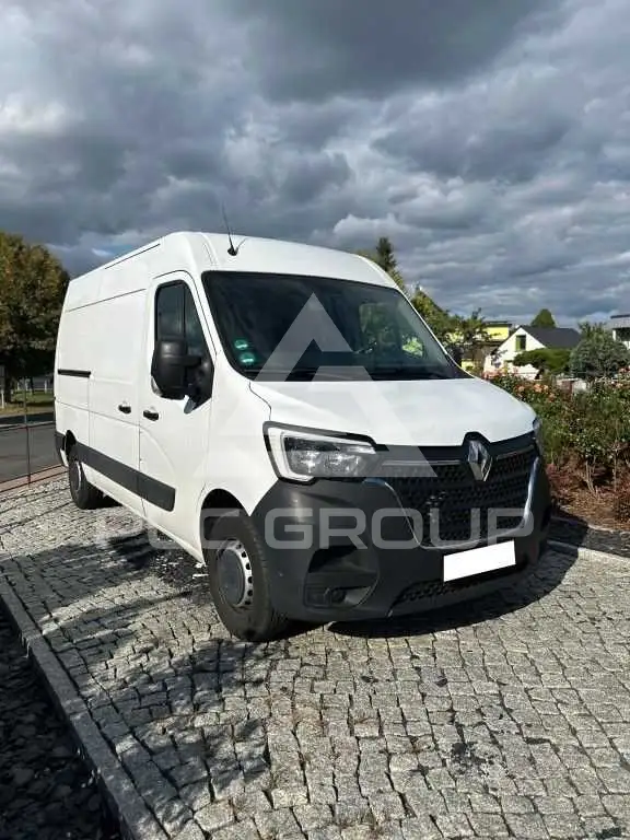 2021 Renault Master