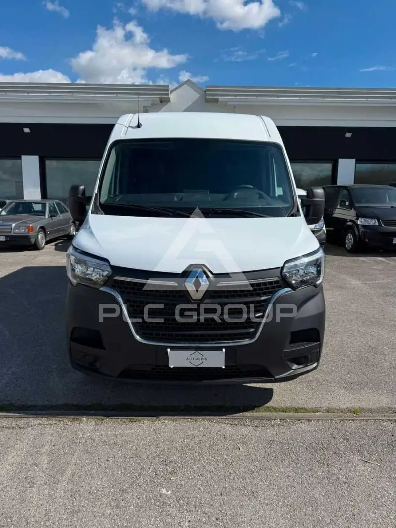 2021 Renault Master