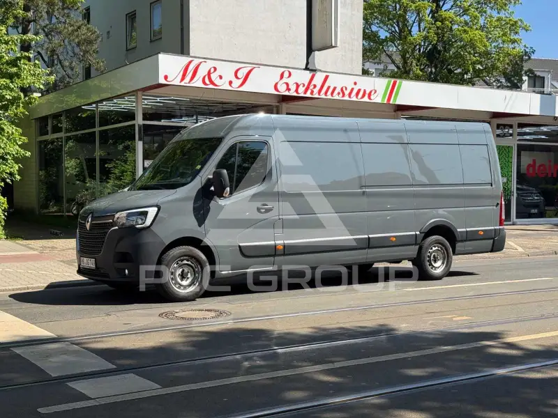 2021 Renault Master