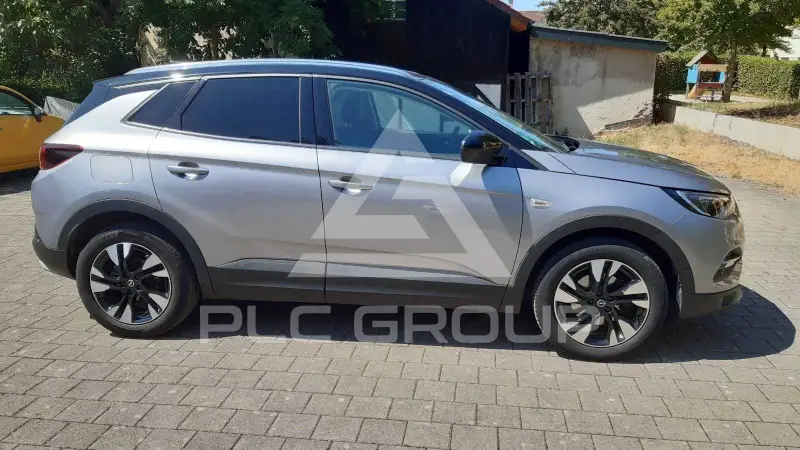 2021 Opel GrandlandX