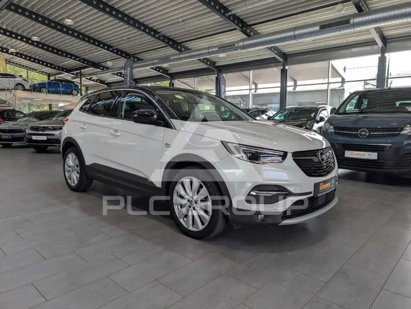 2021 Opel GrandlandX
