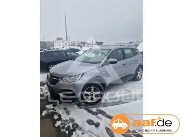 2021 Opel GrandlandX