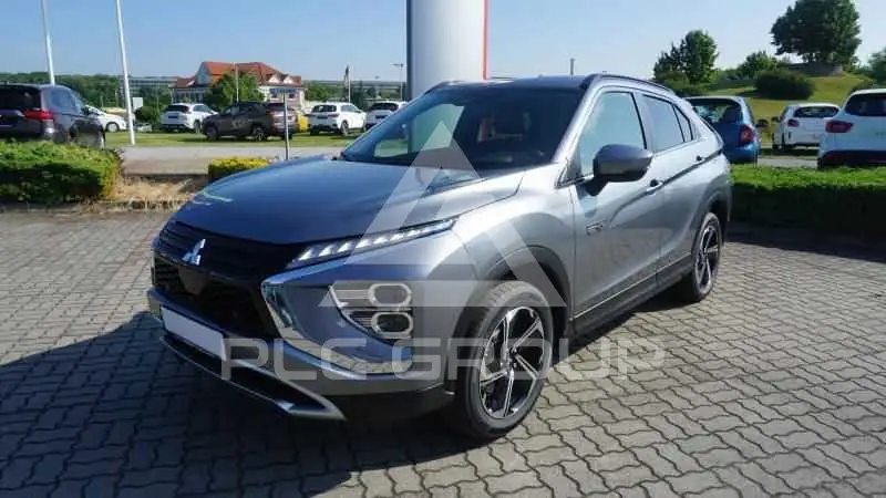 2022 Mitsubishi ECLIPSE