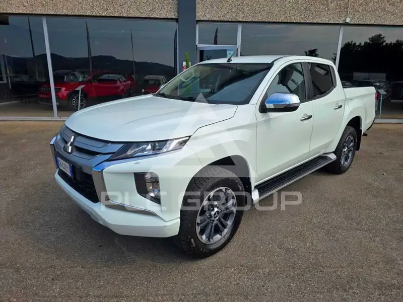 2022 Mitsubishi L200