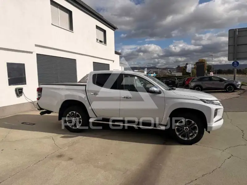 2022 Mitsubishi L200