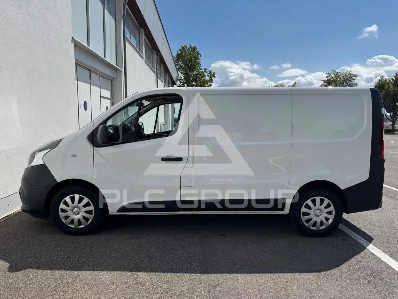 2022 Nissan NV 300