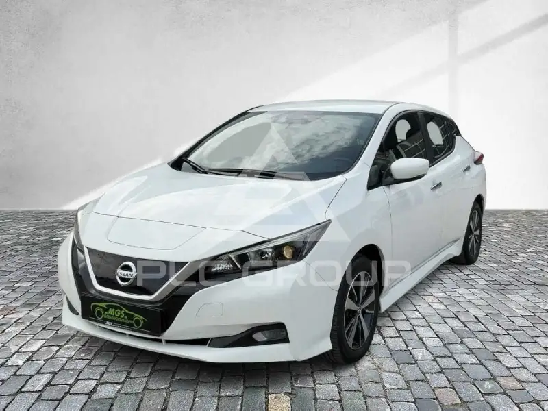 2022 Nissan LEAF