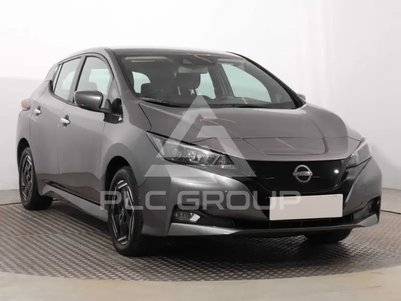 2022 Nissan LEAF