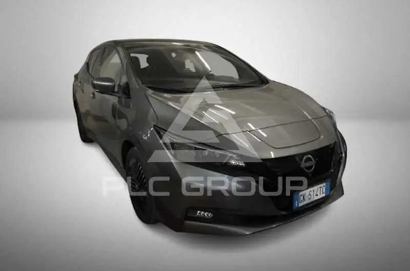 2022 Nissan LEAF